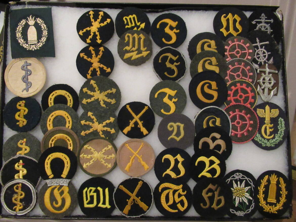 Heer-Trade-Badges-scaled.jpg