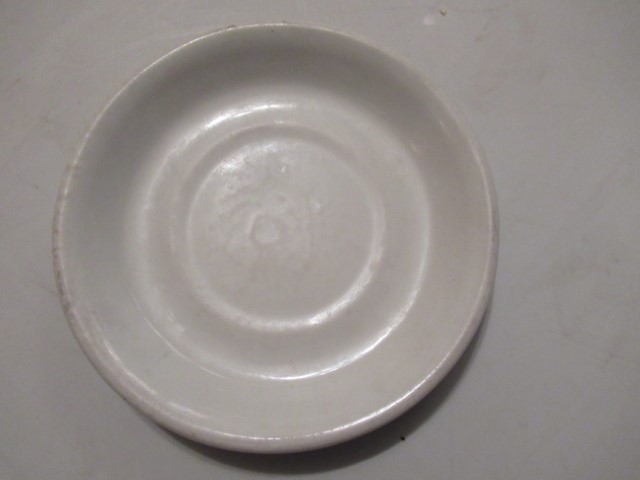 WH Coffee cup saucer plate