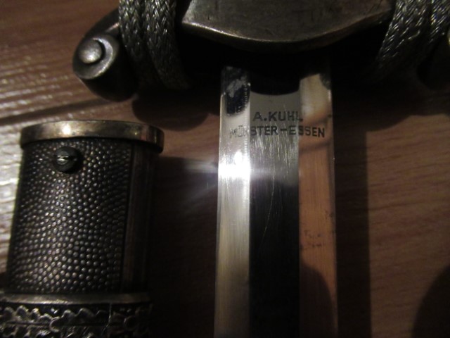 Heer dagger double maker marked