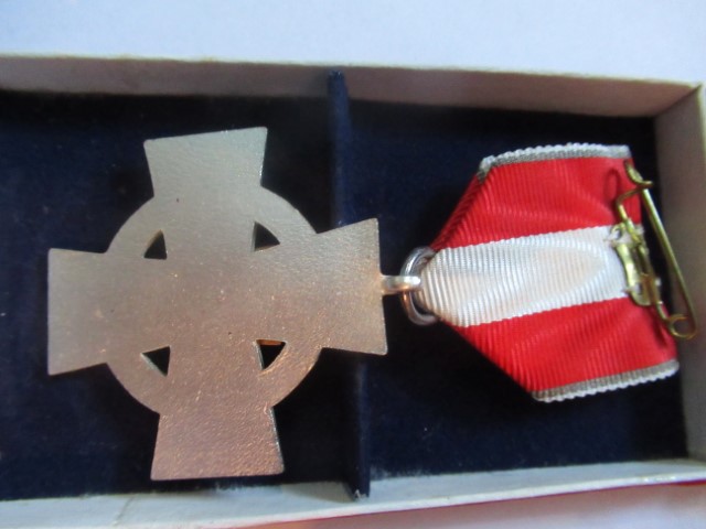 Fireman 25 years service boxed medal