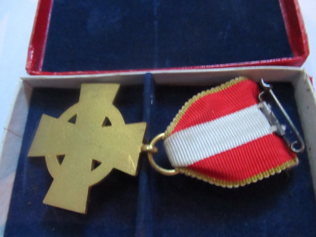 Fireman 40 years service boxed medal
