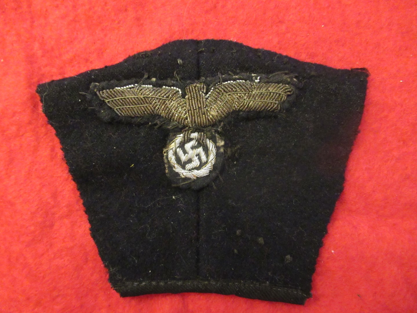 KM officer cap eagle on a piece of cap
