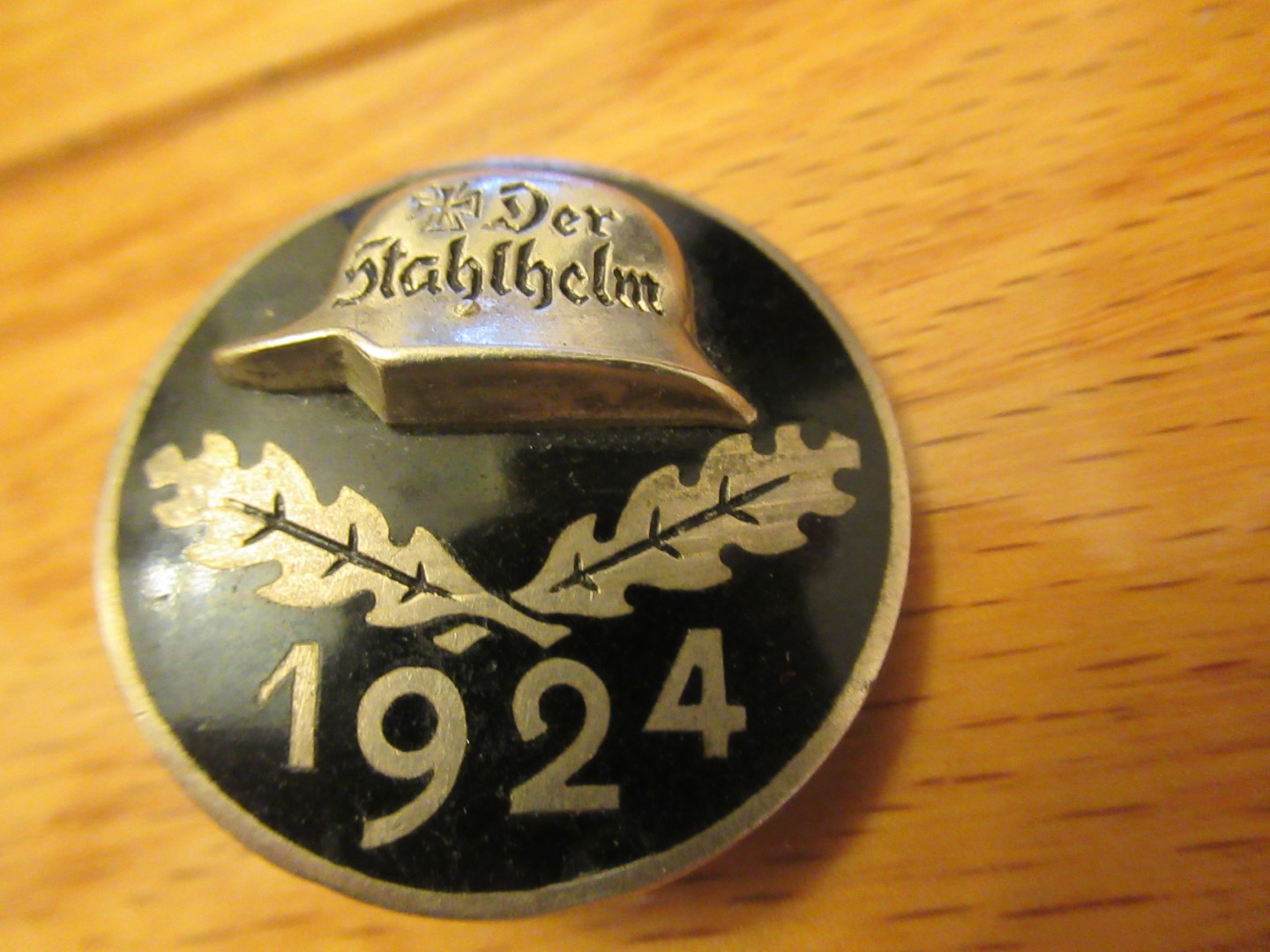 Der Stahlhelm membership badge 1924, well marked